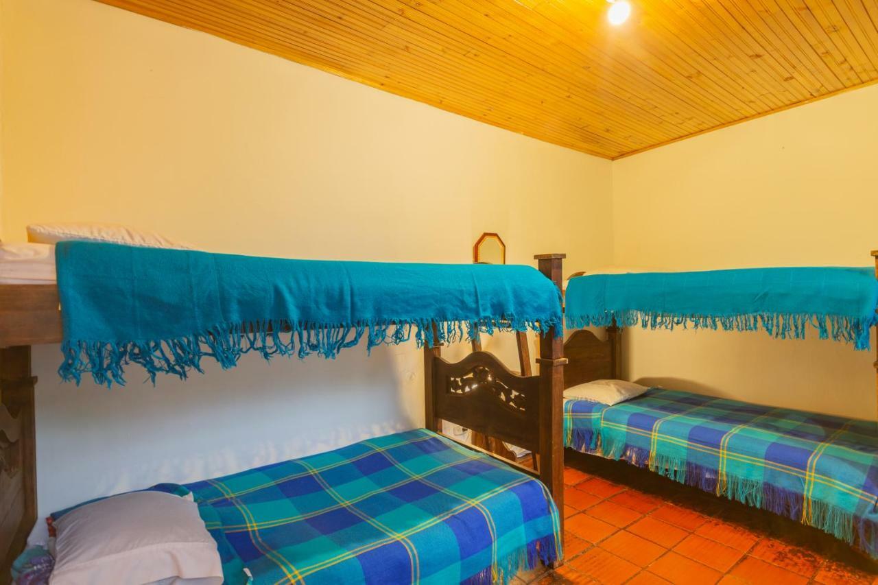 Hostal Sue Candelaria Богота Экстерьер фото